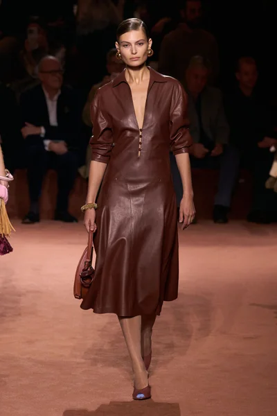 Look 35